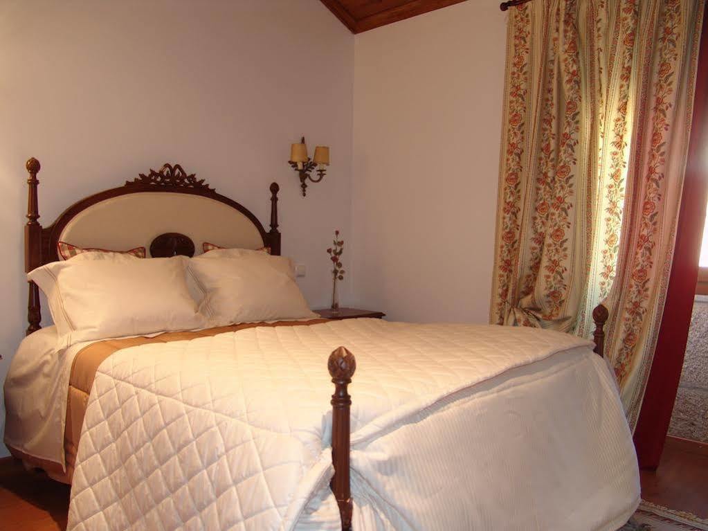 Hotel Casa Santa Catarina Penha Garcia Esterno foto